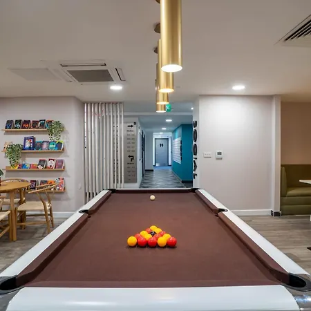 Apartamento For Students Only In The Heart Of *