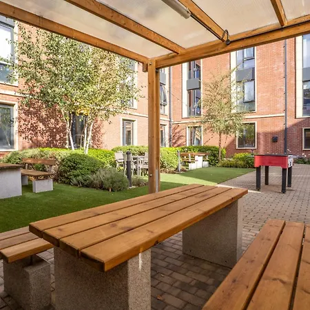 For Students Only - In The Heart Of Apartament Leeds (West Yorkshire)