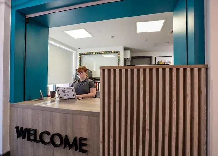 For Students Only In The Heart Of * Leeds (West Yorkshire)