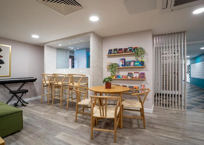 Apartamento For Students Only In The Heart Of