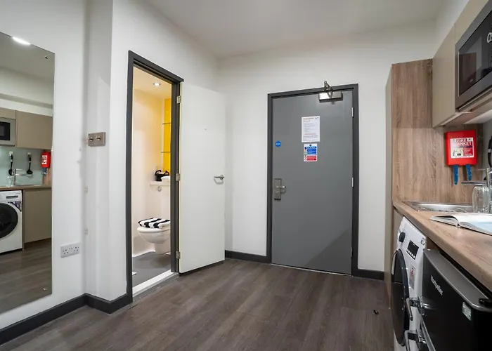 Apartamento For Students Only In The Heart Of